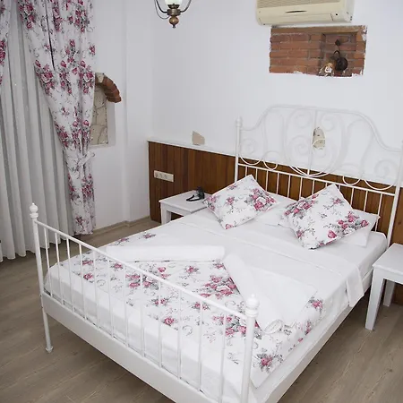 Cayirli فندق مبيت وإفطار