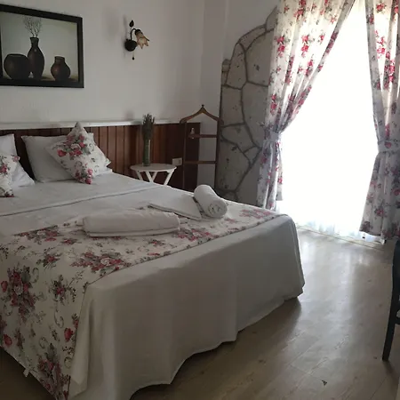 فندق مبيت وإفطار Cayirli ألاتشاتي