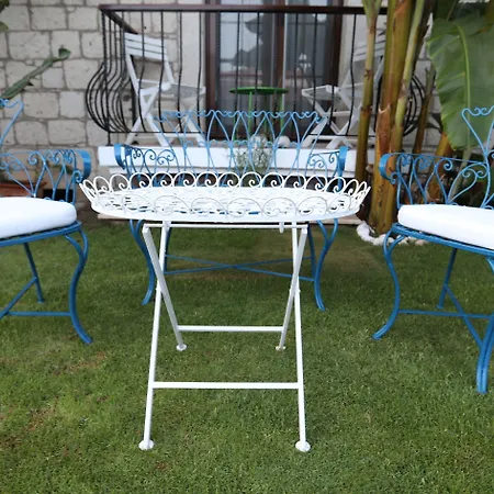 Cayirli Bed & Breakfast 2*