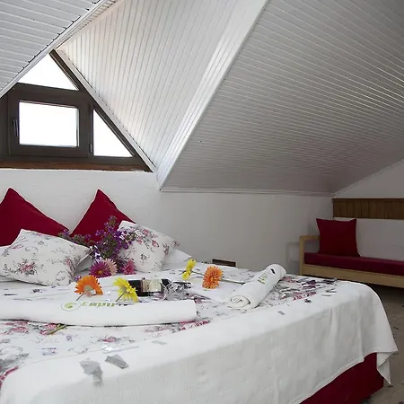 Cayirli فندق مبيت وإفطار