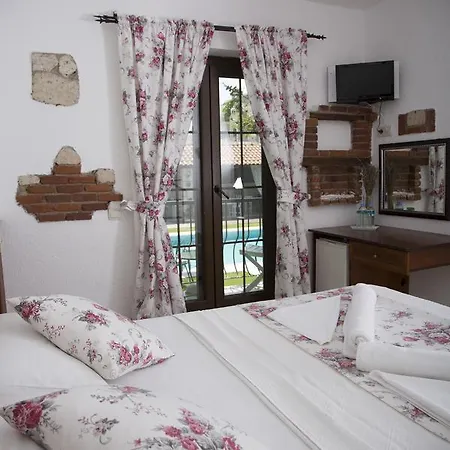 Cayirli Bed & Breakfast 2*