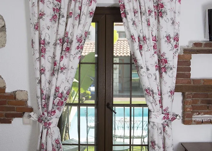 فندق مبيت وإفطار Cayirli 2*