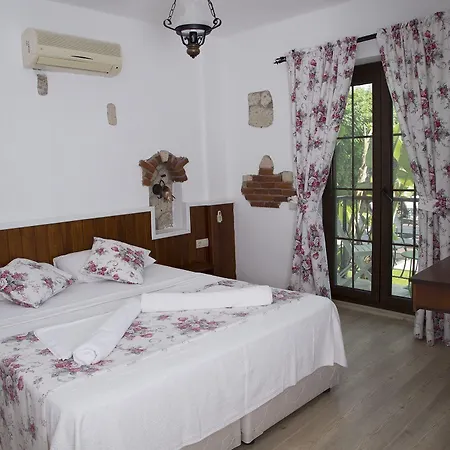 Cayirli Bed & Breakfast 2*