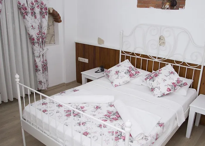 Cayirli לינה וארוחת בוקר