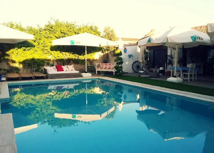 Cayirli לינה וארוחת בוקר 2*